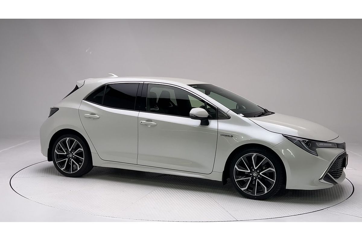 2019 Toyota Corolla ZR Hybrid ZWE211R