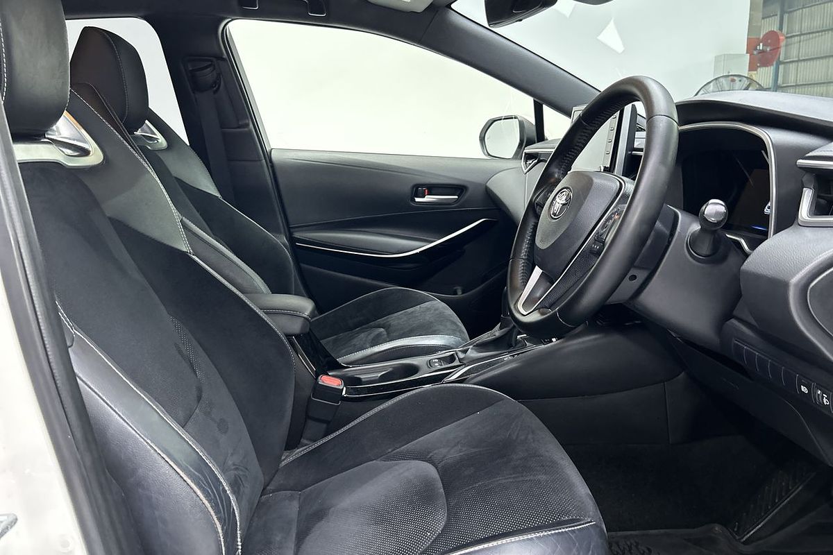 2019 Toyota Corolla ZR Hybrid ZWE211R