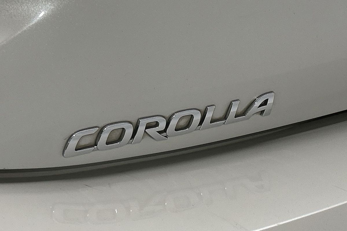 2019 Toyota Corolla ZR Hybrid ZWE211R