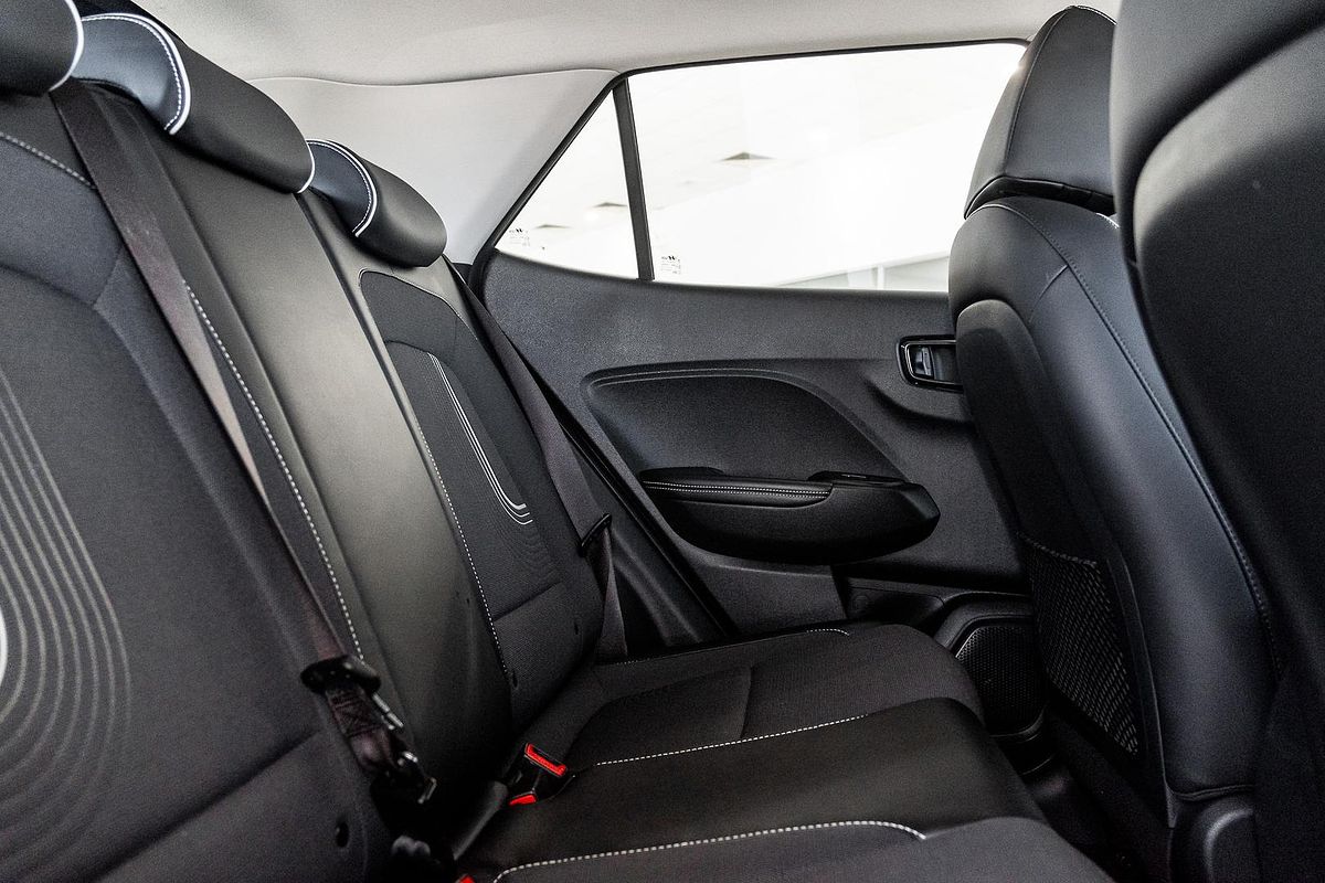 2023 Hyundai Venue Active QX.V5