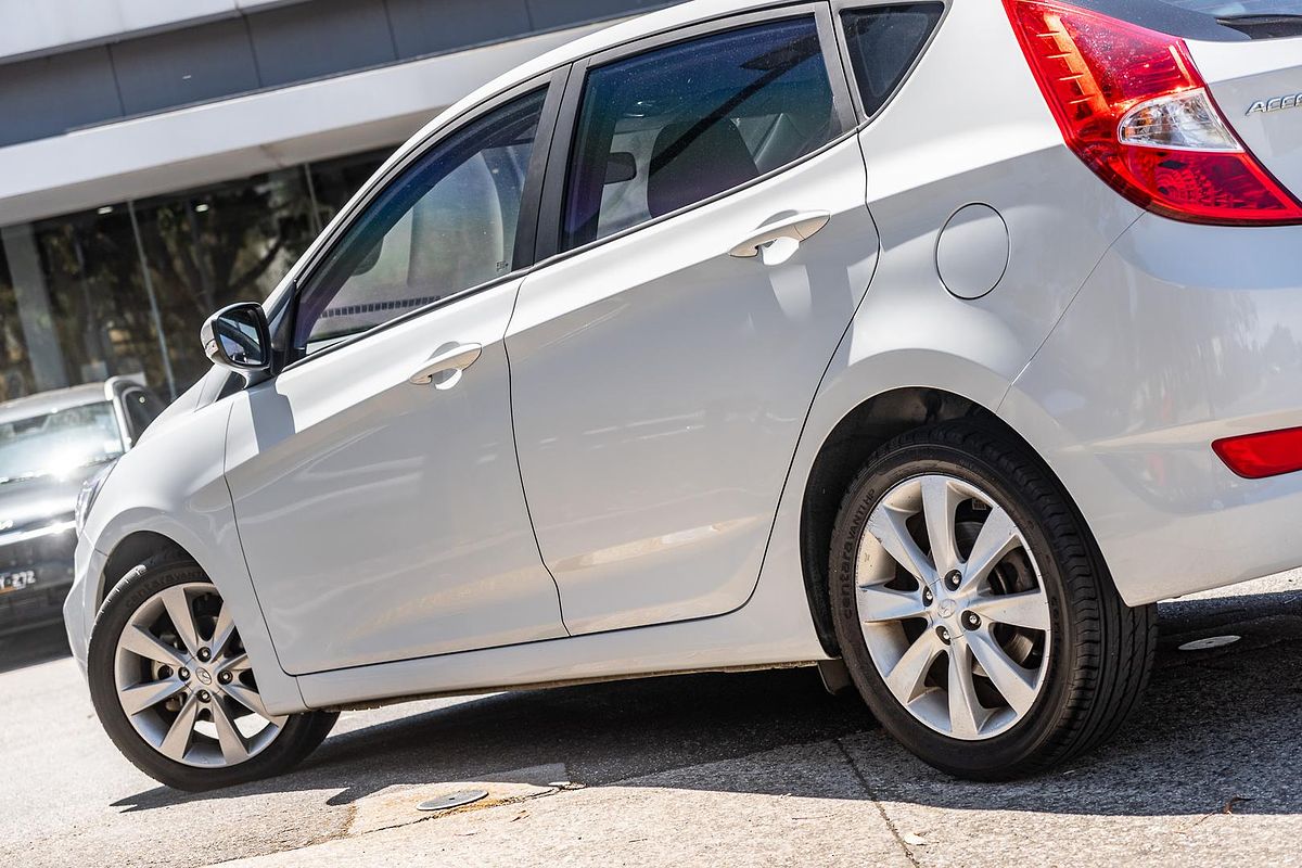 2018 Hyundai Accent Sport RB6