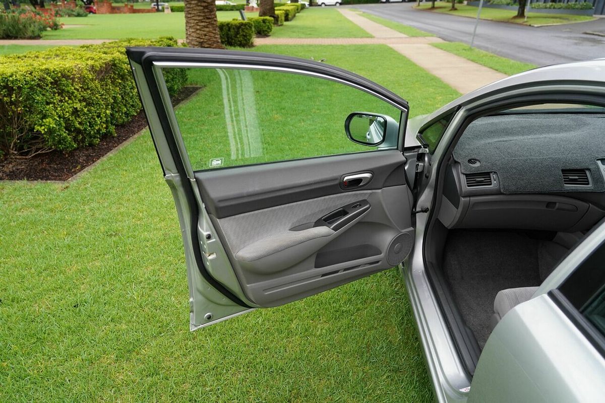 2011 Honda Civic VTi MY10
