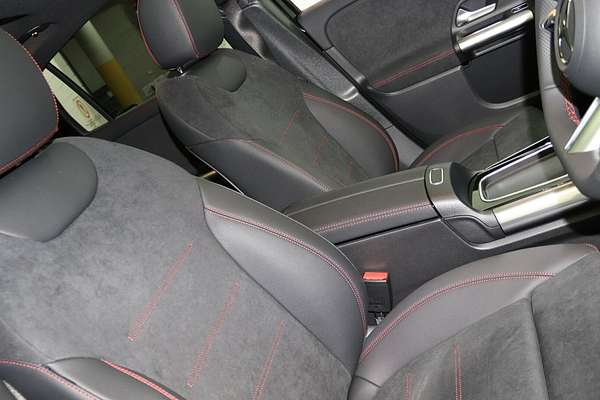 2024 Mercedes-Benz GLA-Class GLA200 H247
