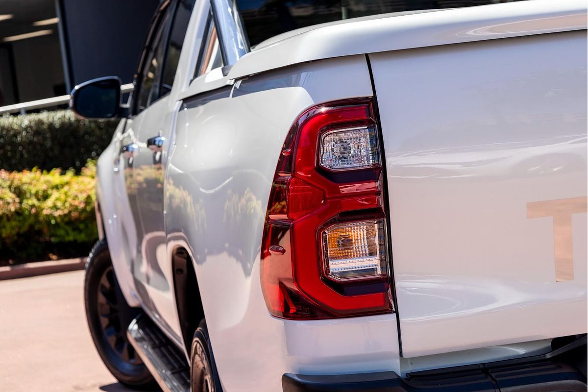 2021 Toyota Hilux SR5 GUN126R 4X4