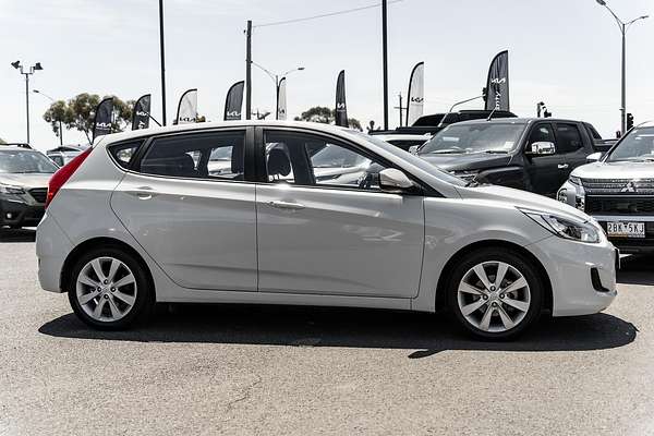 2019 Hyundai Accent Sport RB6