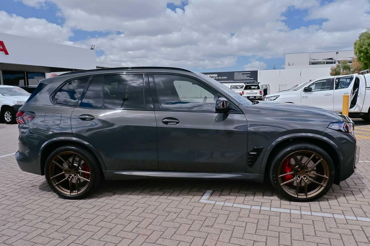 2023 BMW X5 M60i G05 LCI