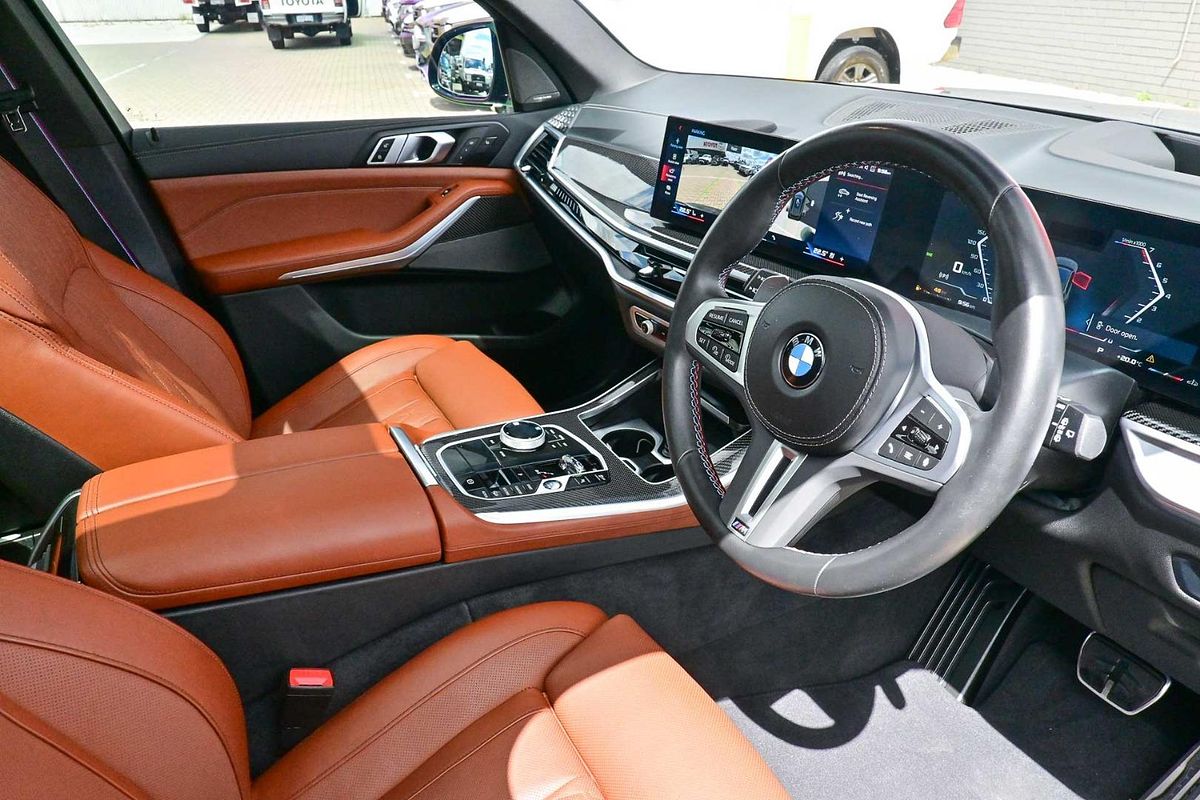 2023 BMW X5 M60i G05 LCI