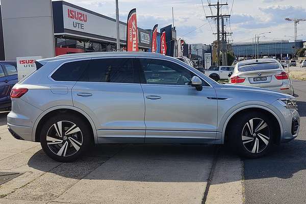 2023 Volkswagen Touareg 210TDI R-Line CR