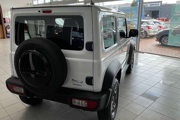 2024 Suzuki Jimny GLX GJ