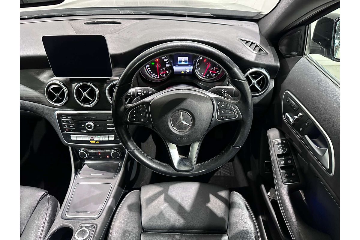 2019 Mercedes-Benz GLA-Class GLA180 X156
