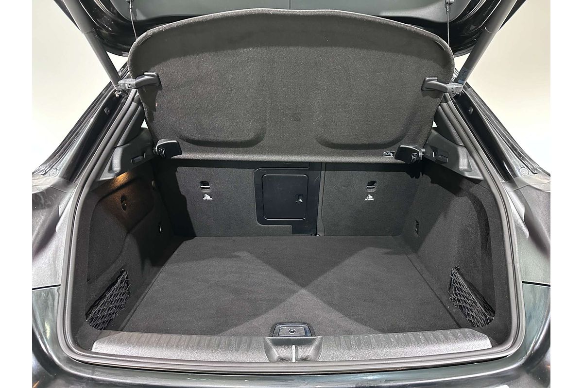 2019 Mercedes-Benz GLA-Class GLA180 X156