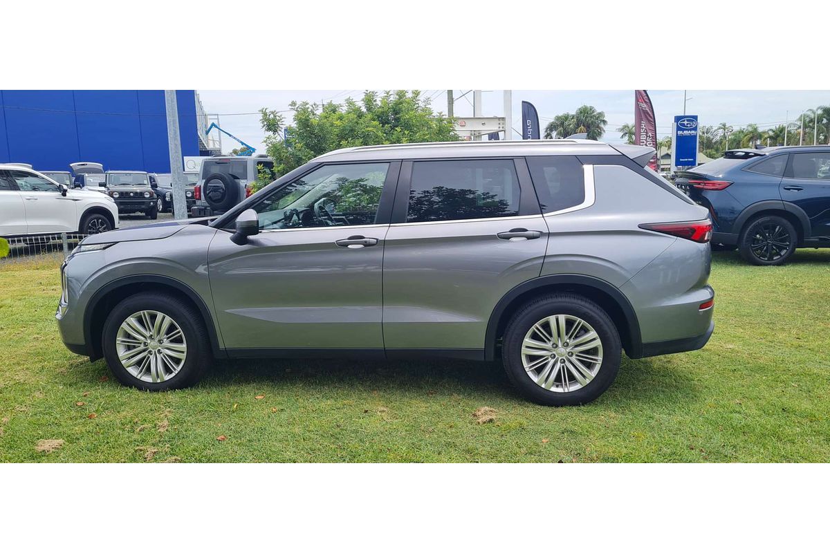 2022 Mitsubishi Outlander LS ZM