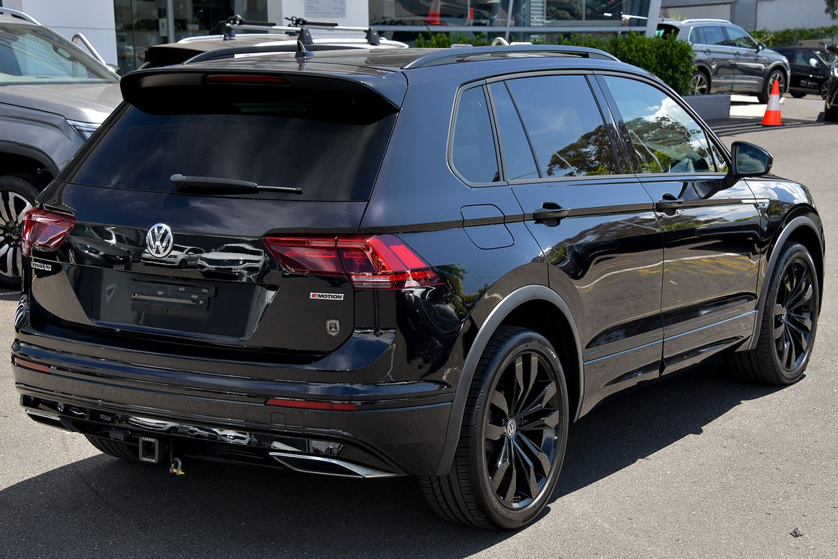 2018 Volkswagen Tiguan Wolfsburg Edition 5N