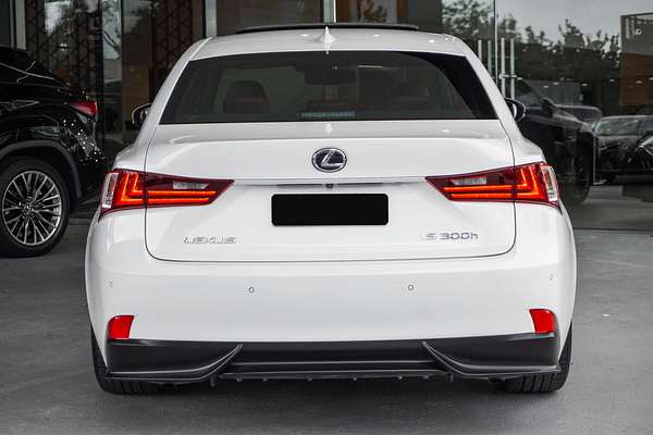 2016 Lexus IS IS300h F Sport AVE30R