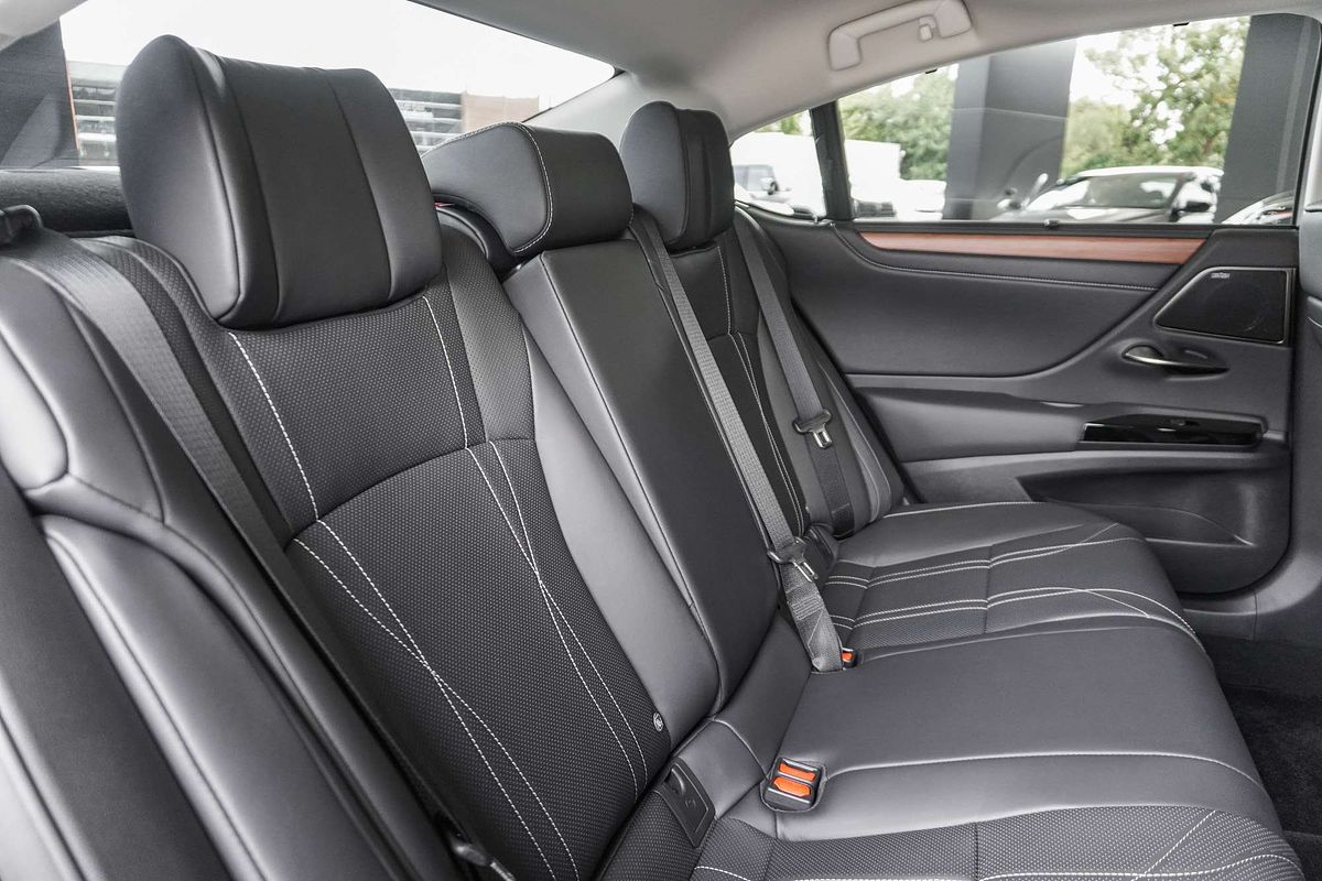 2024 Lexus ES ES300h Sports Luxury AXZH10R