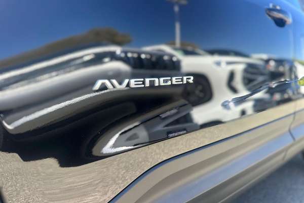 2024 Jeep Avenger Limited JJ