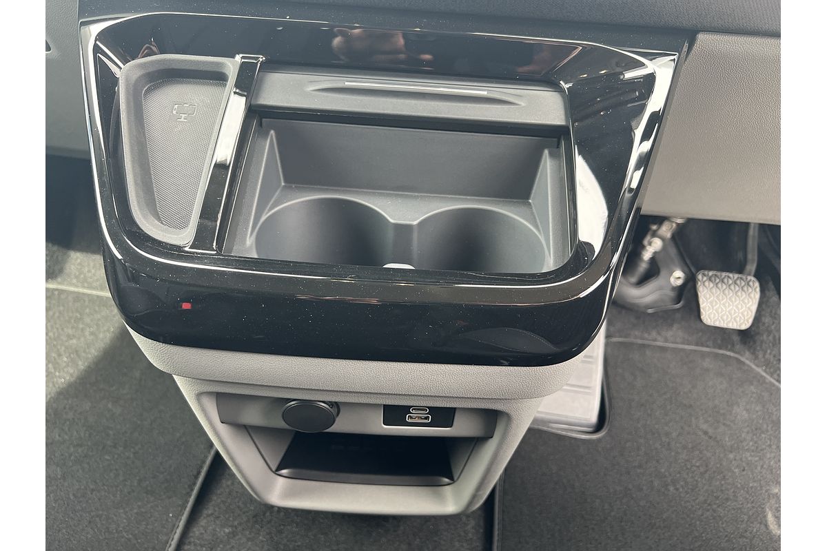2024 Ford Tourneo Active AV