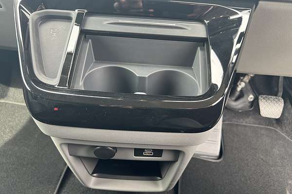 2024 Ford Tourneo Active AV