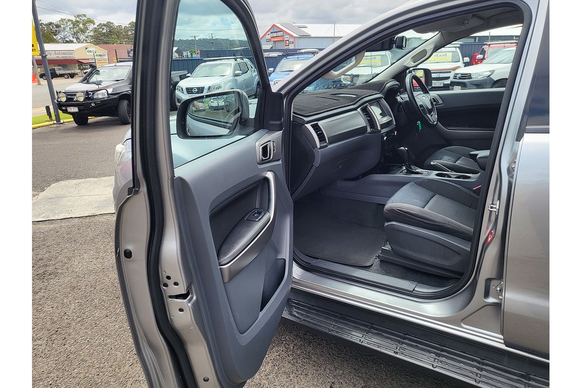 2017 Ford Everest Trend UA