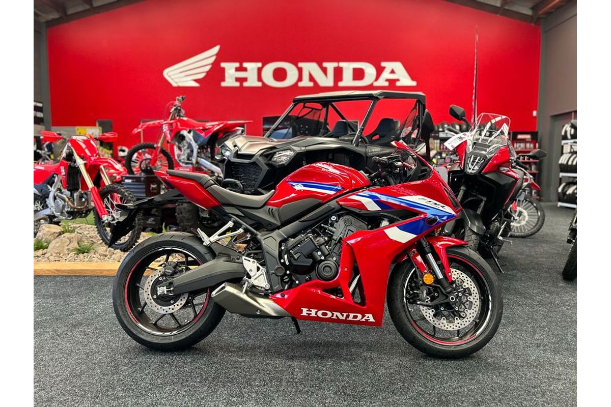 2024 Honda CBR650R E-CLUTCH