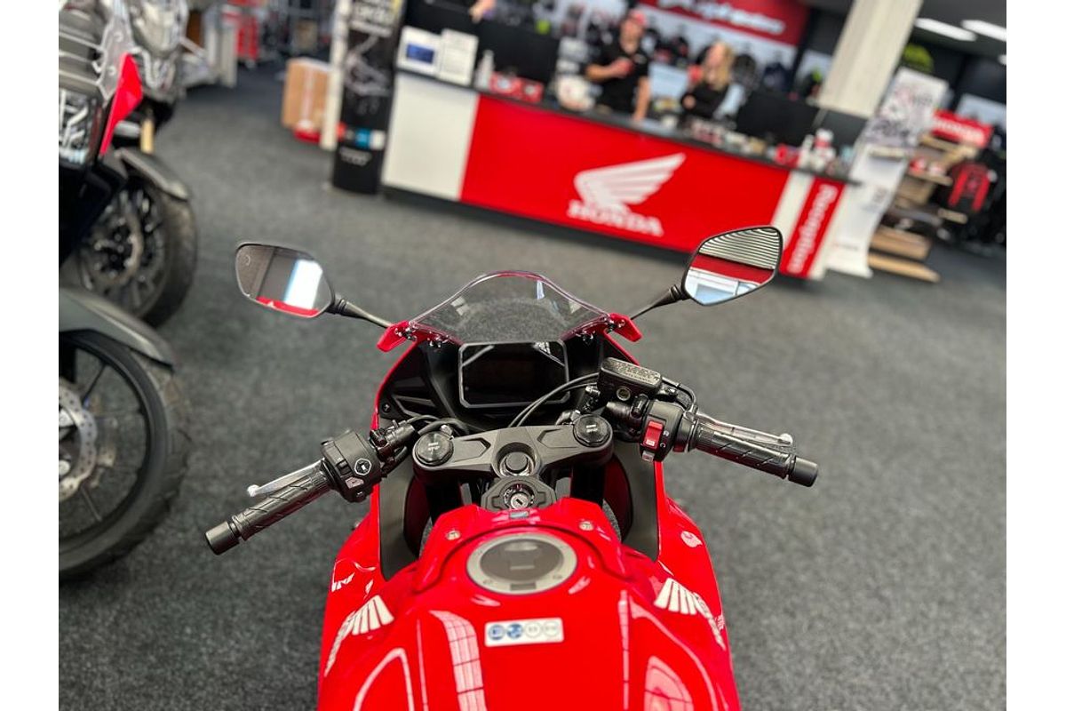 2024 Honda CBR650R E-CLUTCH