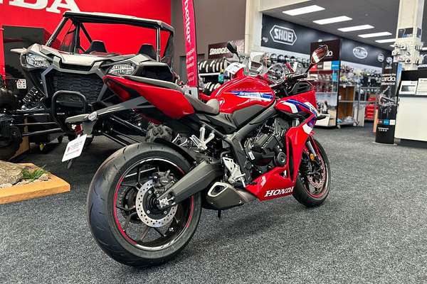 2024 Honda CBR650R E-CLUTCH