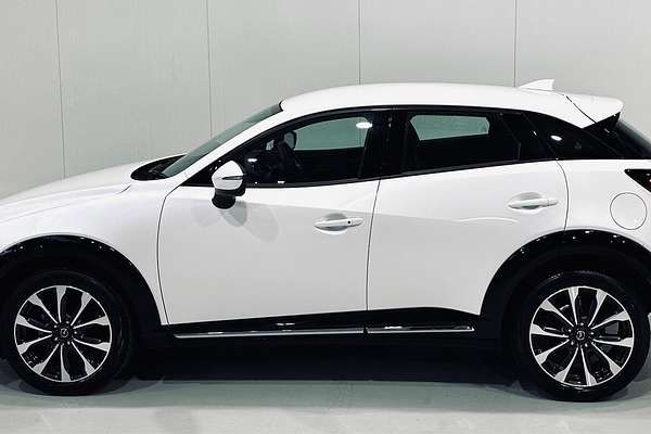 2022 Mazda CX-3 sTouring DK