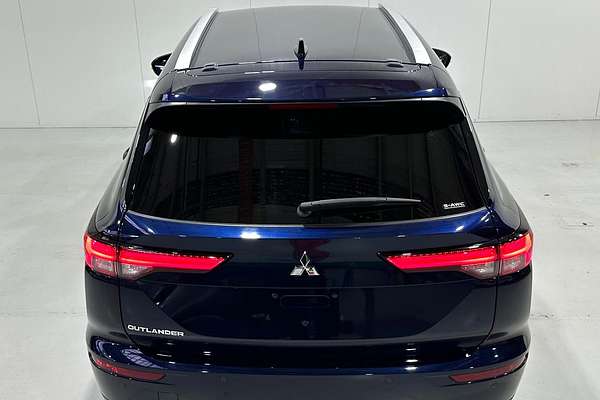 2023 Mitsubishi Outlander ES ZM