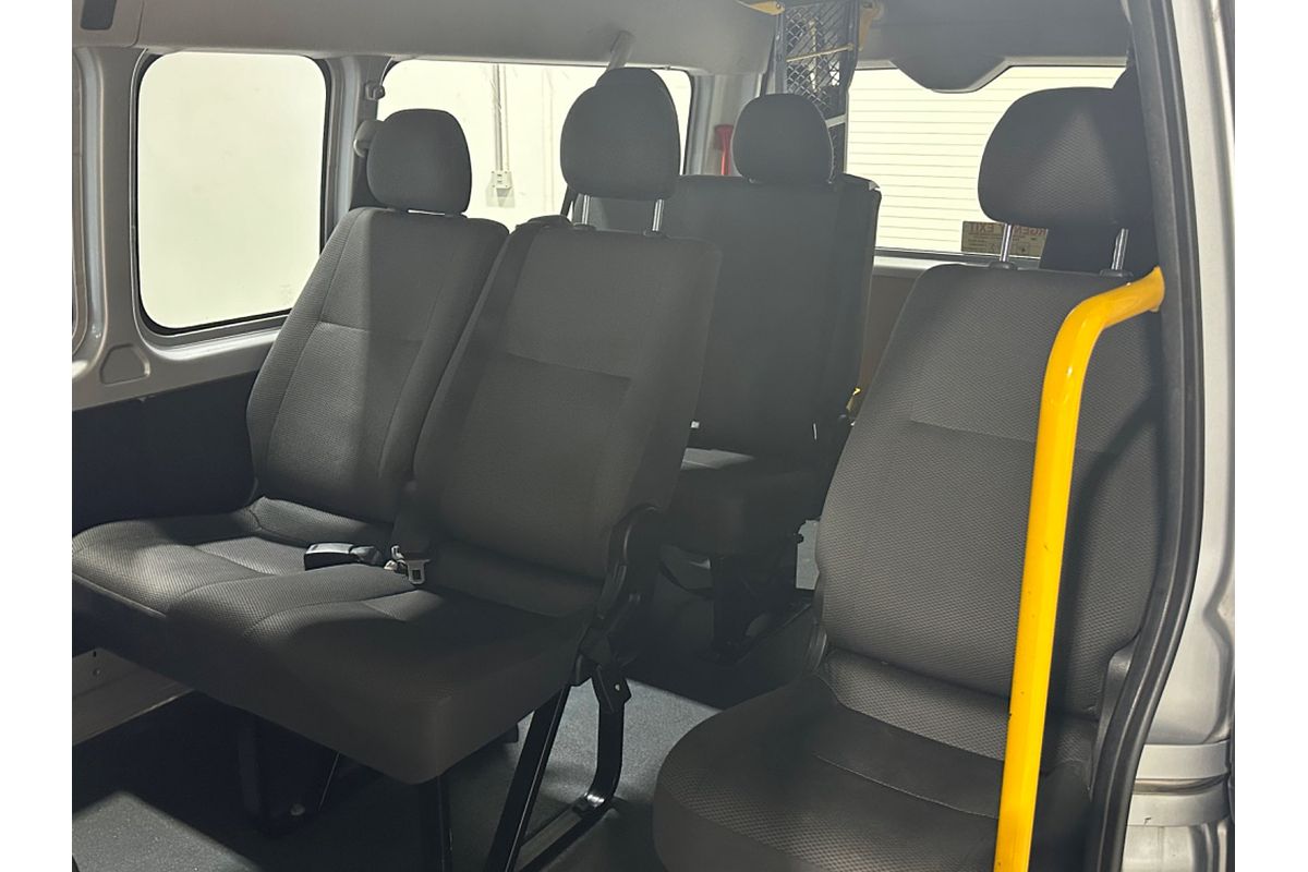 2013 Toyota Hiace Commuter TRH223R