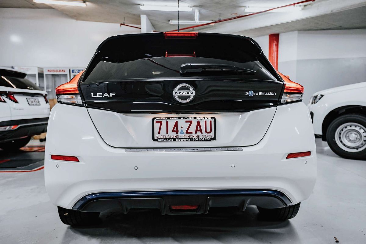 2019 Nissan LEAF ZE1