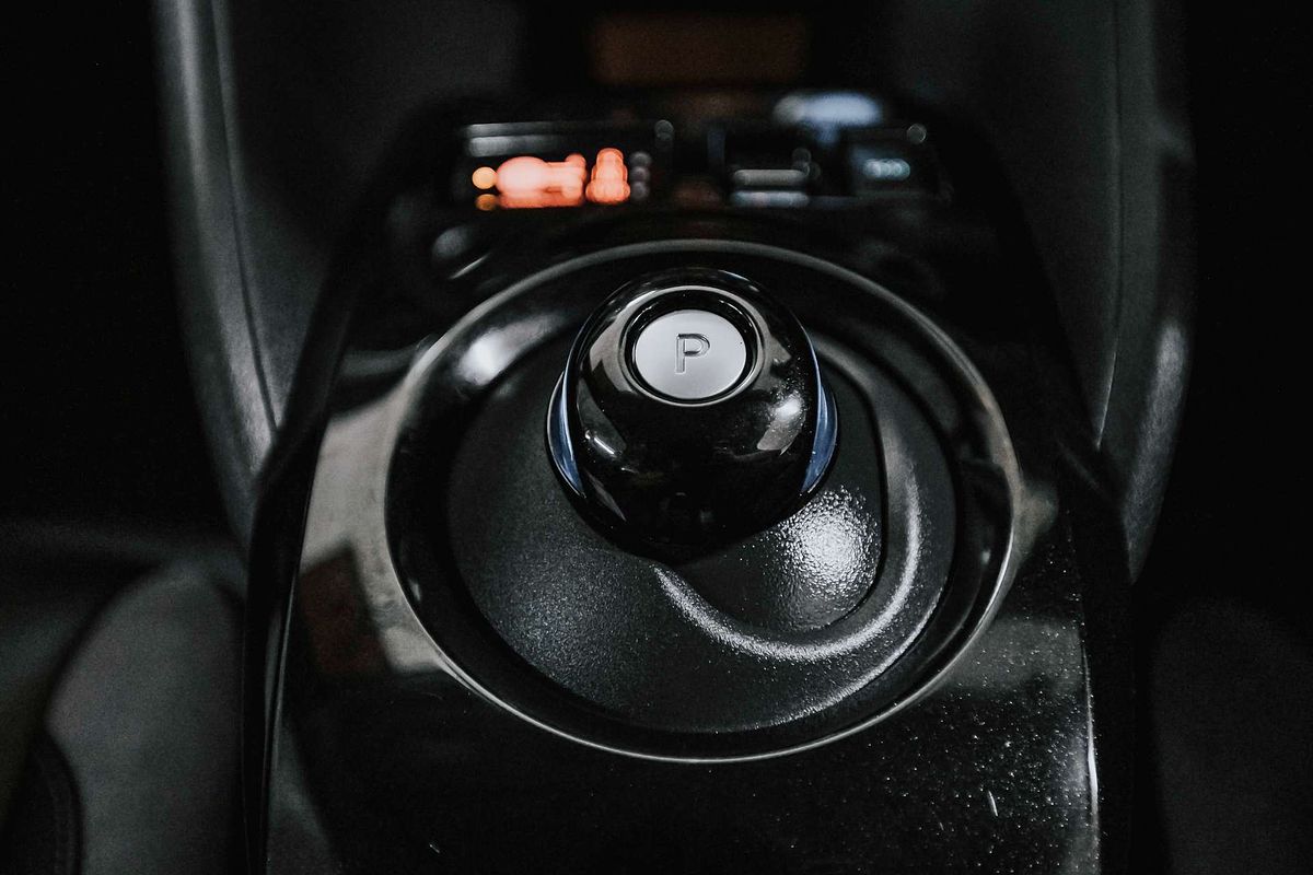 2019 Nissan LEAF ZE1