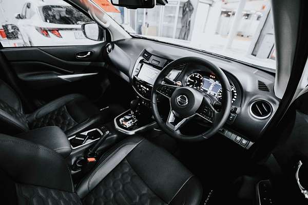 2024 Nissan Navara ST-X D23 4X4