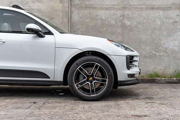 2021 Porsche Macan S 95B