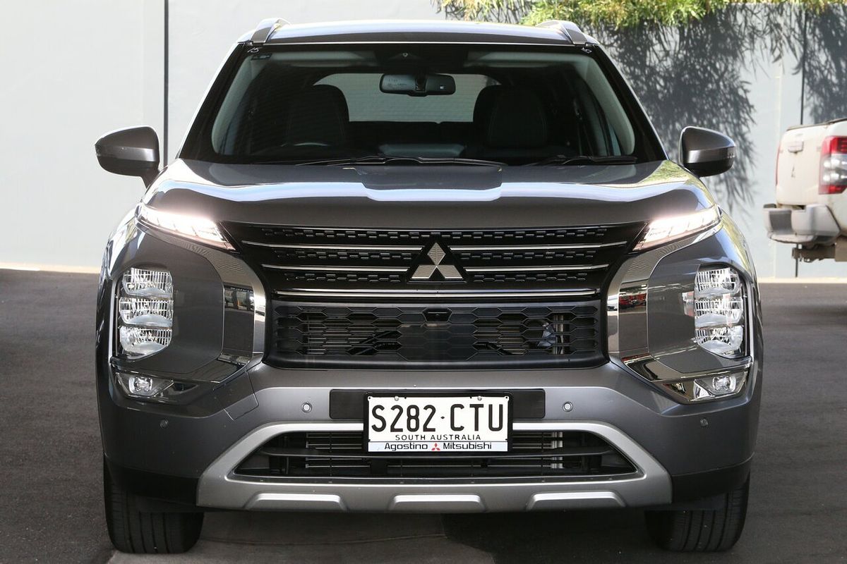 2022 Mitsubishi Outlander LS ZM