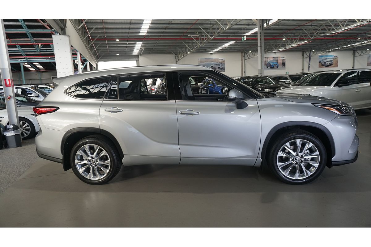 2022 Toyota Kluger Grande GSU75R