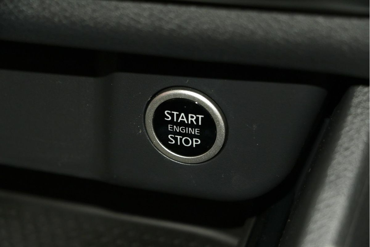 2024 Nissan QASHQAI ST+ J12