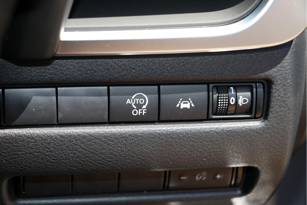 2024 Nissan QASHQAI ST+ J12
