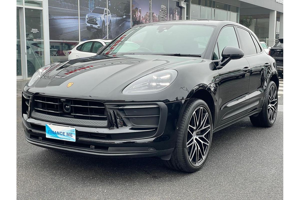 2023 Porsche Macan 95B