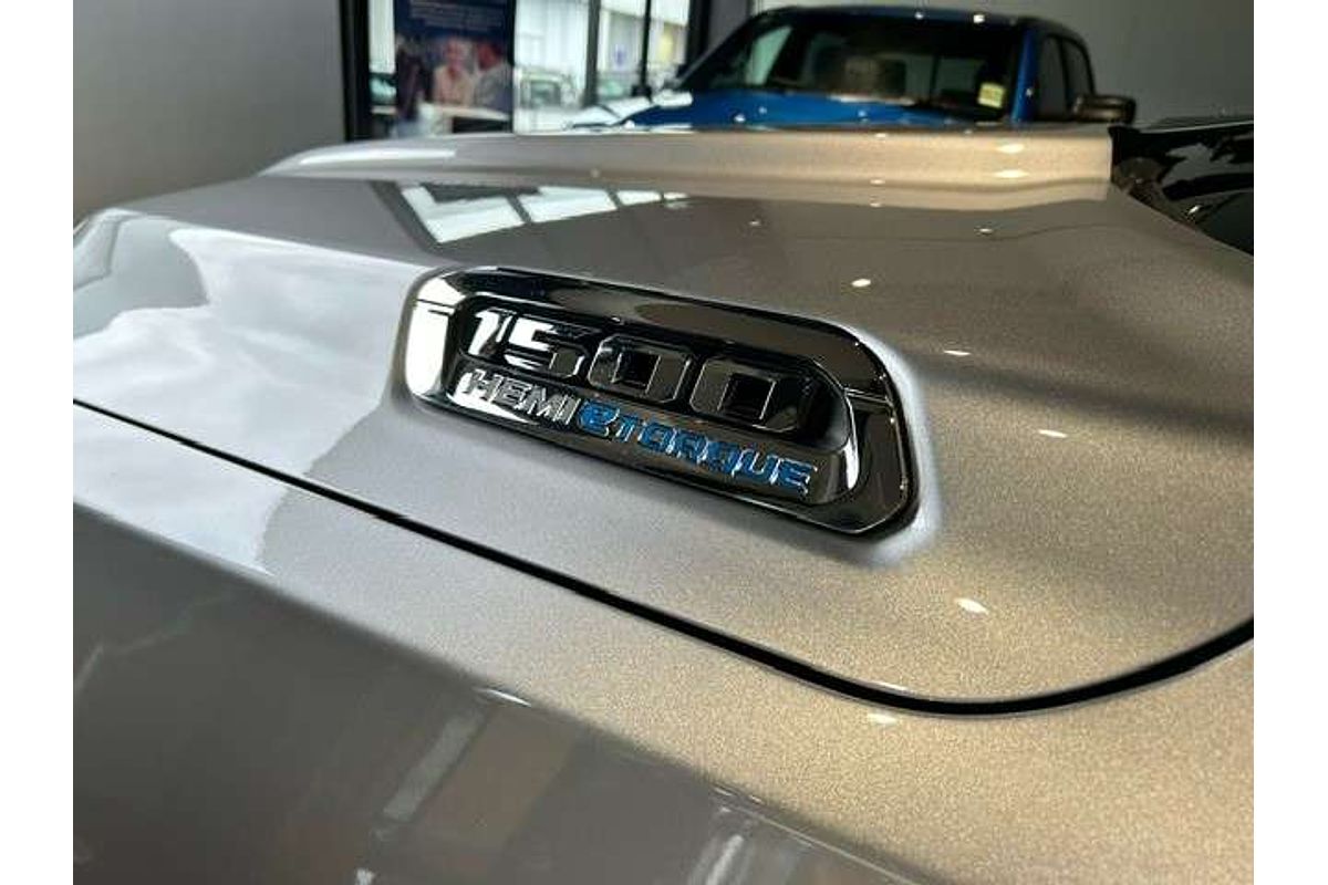 2024 RAM 1500 Laramie DT 4X4 SWB