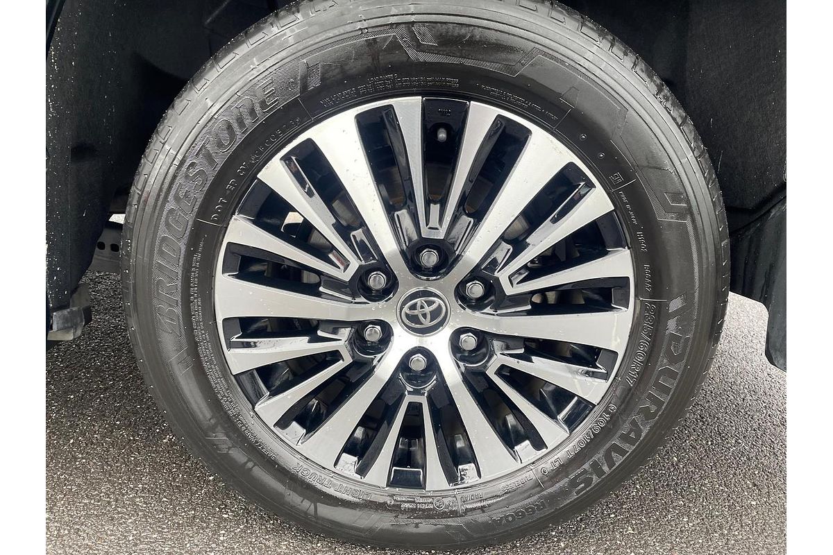 2019 Toyota Granvia GDH303R