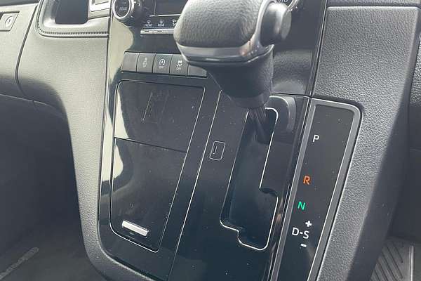 2019 Toyota Granvia GDH303R