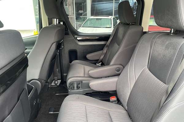 2019 Toyota Granvia GDH303R