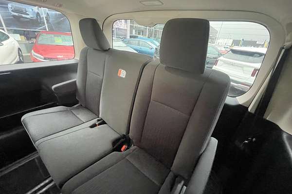 2019 Toyota Granvia GDH303R