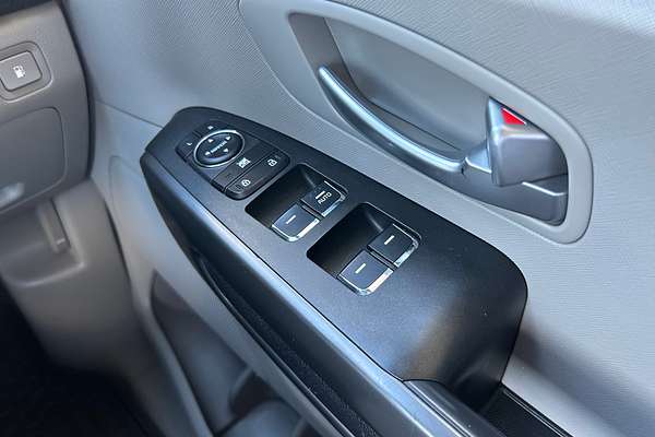 2019 Kia Carnival YP PE MY20