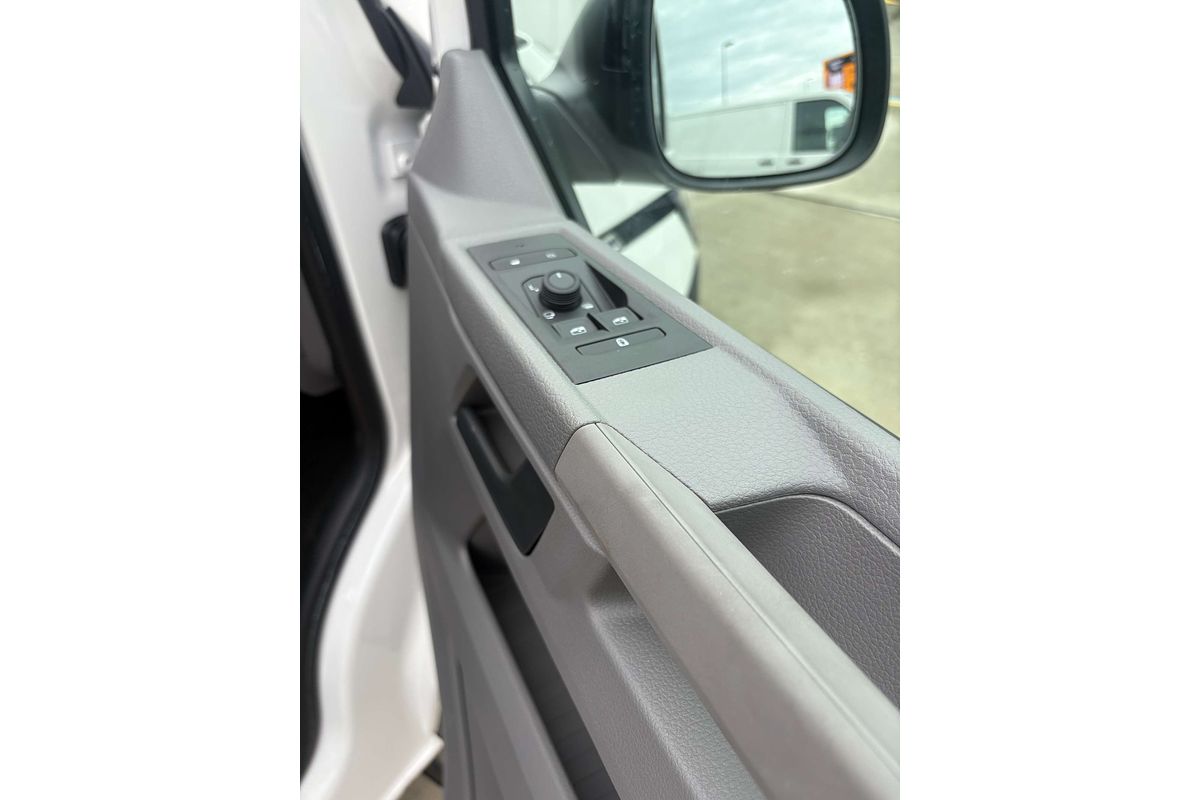 2024 Volkswagen Transporter TDI340 T6.1 LWB