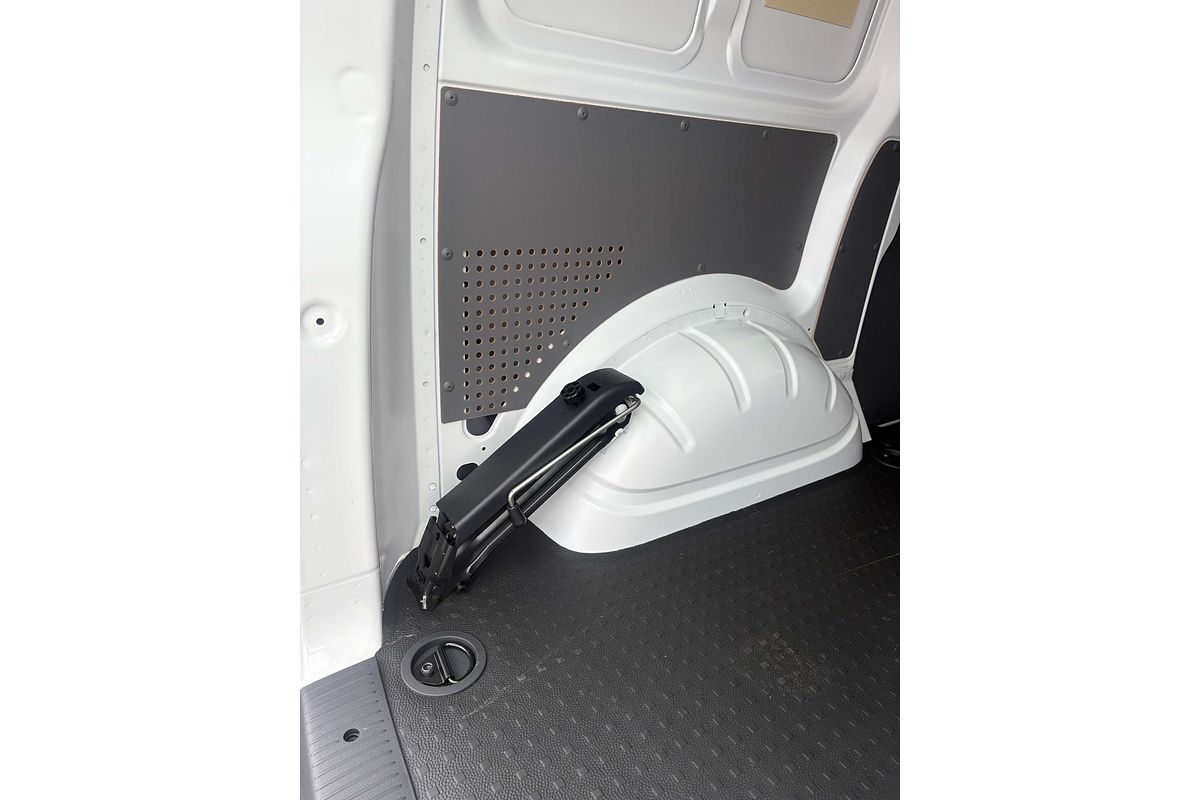 2024 Volkswagen Transporter TDI340 T6.1 SWB