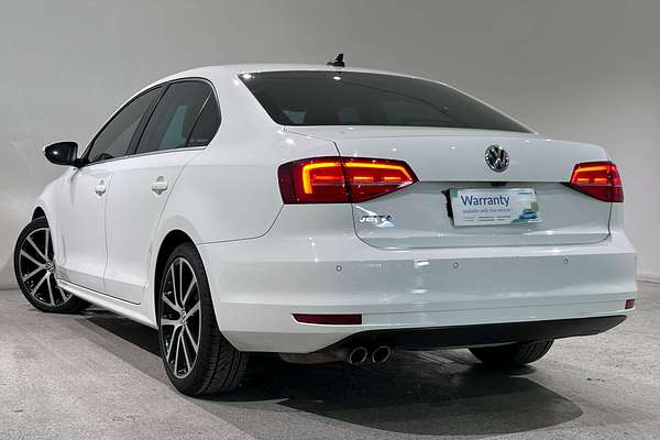 2015 Volkswagen Jetta 155TSI Highline Sport 1B