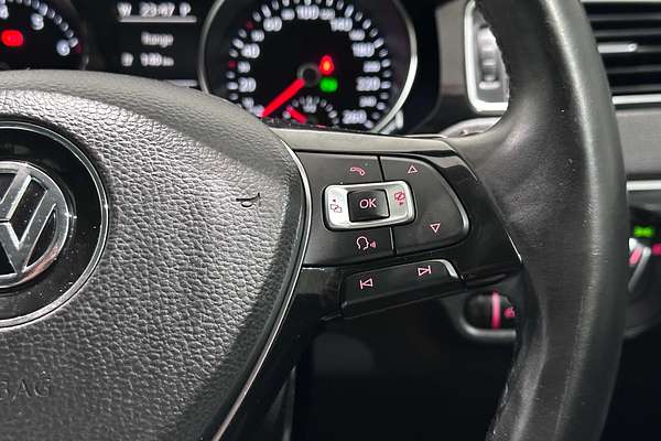 2015 Volkswagen Jetta 155TSI Highline Sport 1B