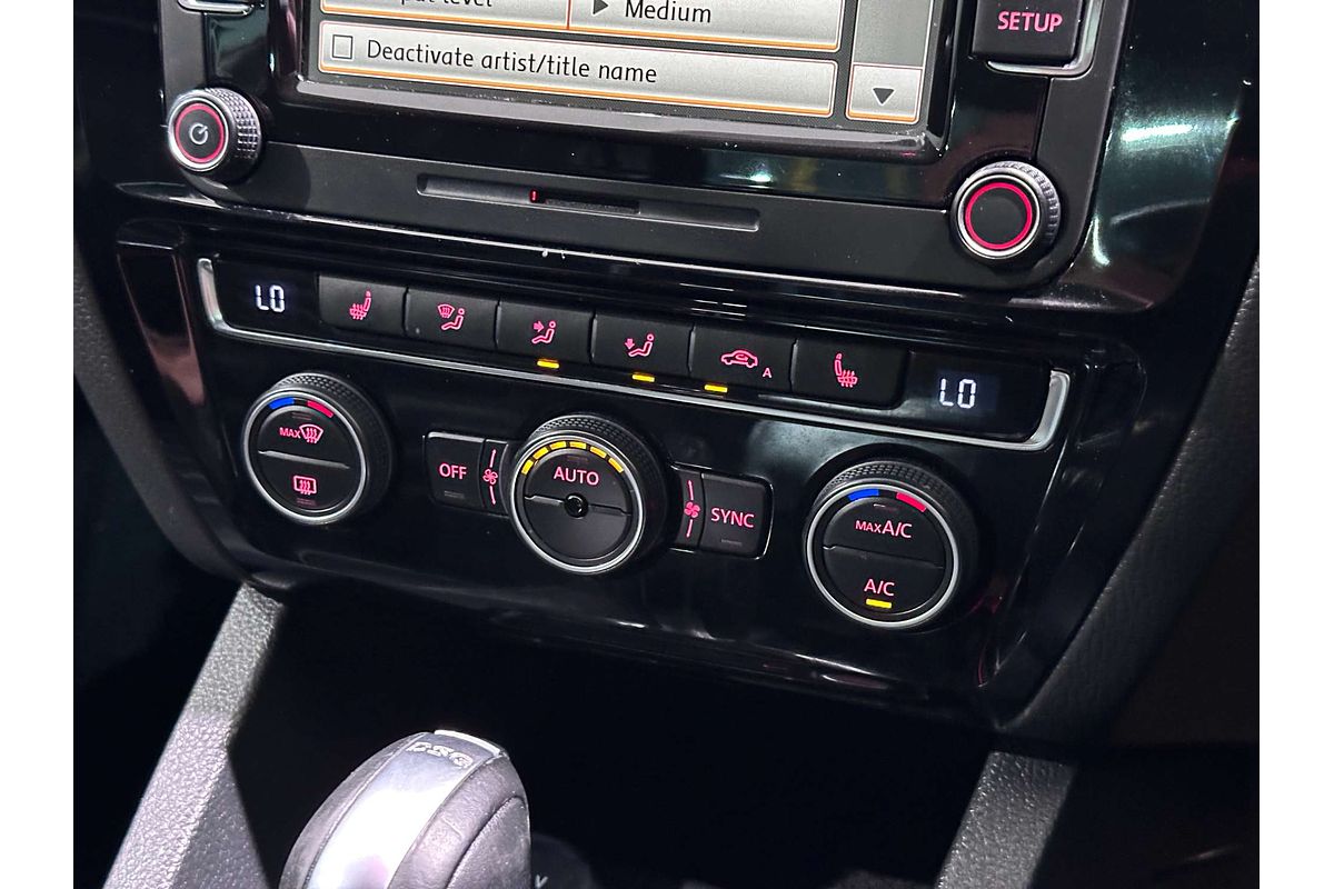 2015 Volkswagen Jetta 155TSI Highline Sport 1B