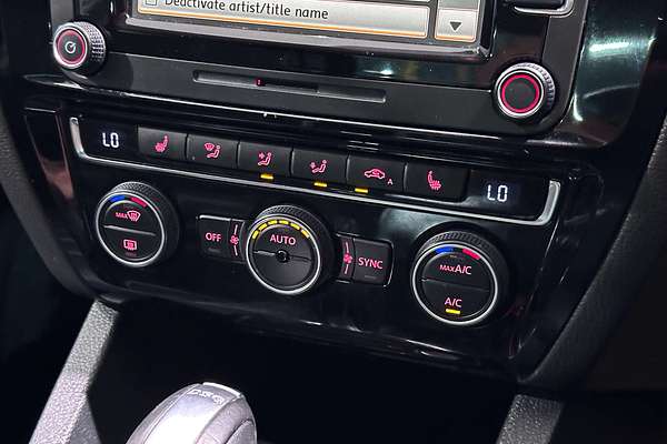 2015 Volkswagen Jetta 155TSI Highline Sport 1B